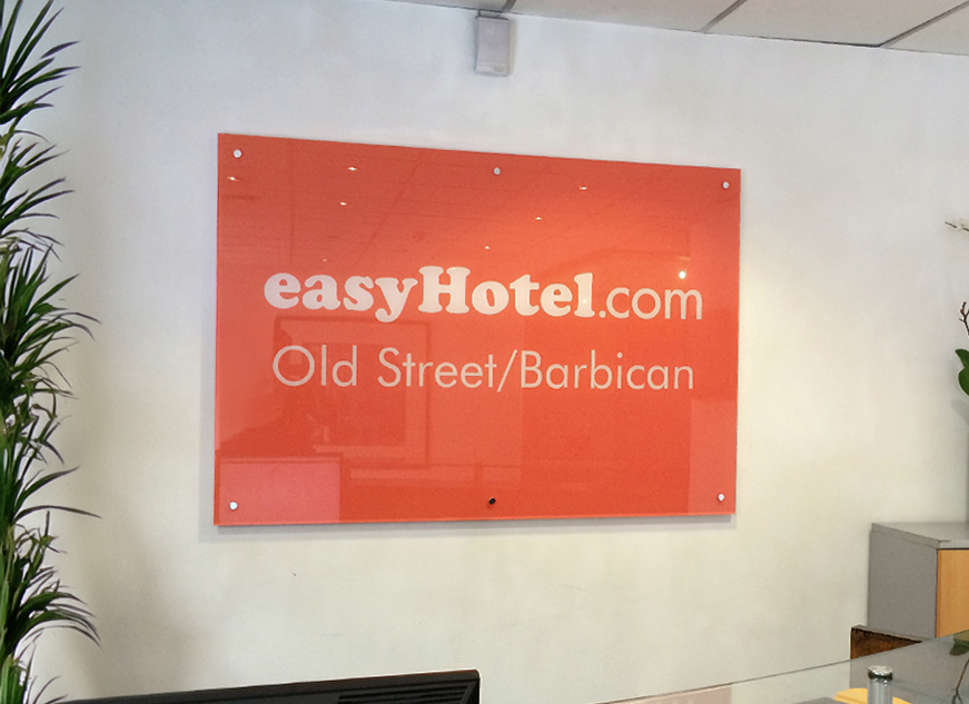 glass-sign-and-acrylic-plaque-image-2